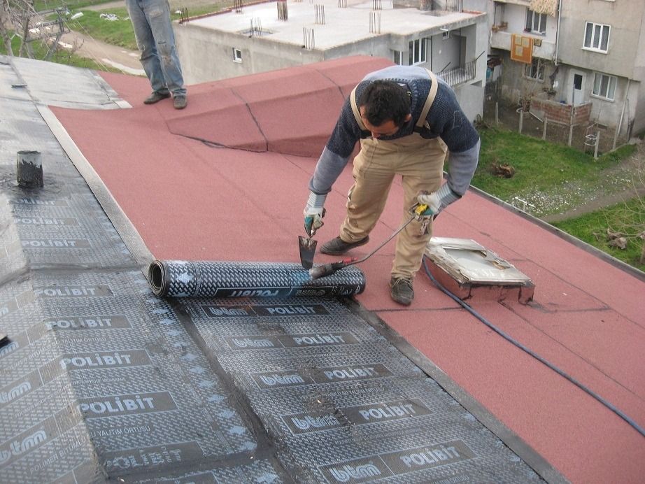 Karşıyaka EPDM Kauçuk Çatı – düz çatıda arduvazlı bitümlü membran serimi